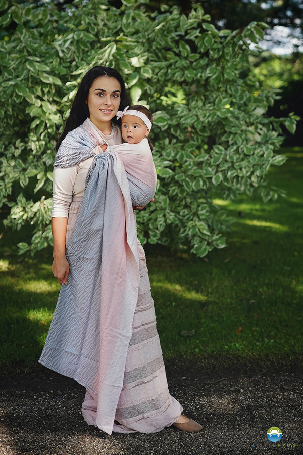 Sling cu inele Cotton Foggy Cube mărimea L (2,3 m)