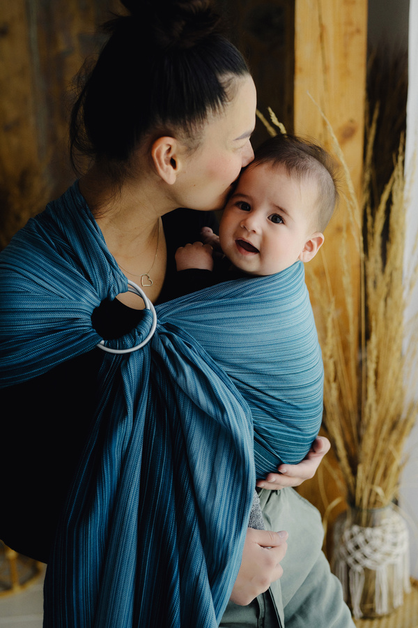 Blue Boleite ring sling L – comfort in everyday babywearing