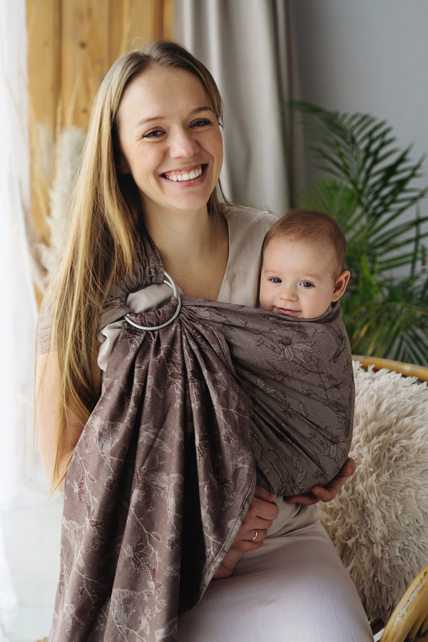 Sling cu inele Linen Joy of Life mărimea M (2 m) – cu in, model maro cu colibri