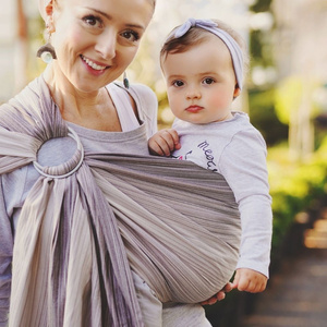 Bamboo Quartz M – écharpe ring sling beige pour le portage des nouveau-nés et des nourrissons