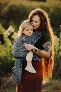 Chusta do noszenia dziecka Inky Cube 5,2 m /II gatunek