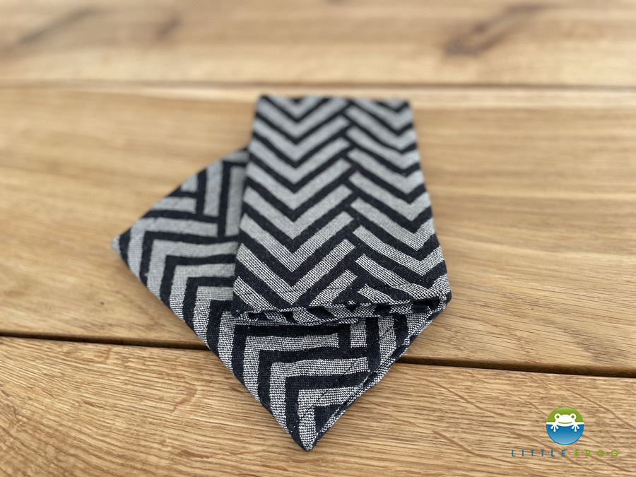 Nakładki na pasy naramienne nosidła Little Frog - Onyx Miles