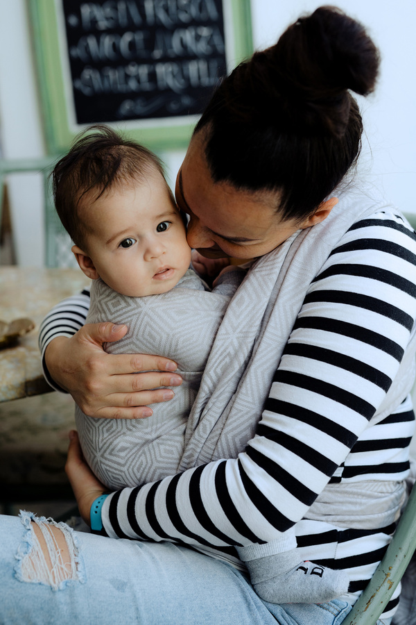 Little Frog Baby Sling - Grey Cube size 8
