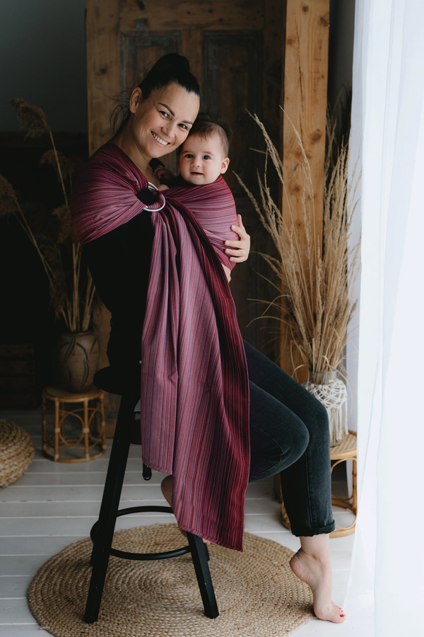 Écharpe ring sling rouge Jasper M – portage confortable dès les premiers jours de vie