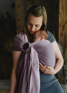 Sling cu inele Roselily Cube mărimea L – roz și gri, cu model jacquard