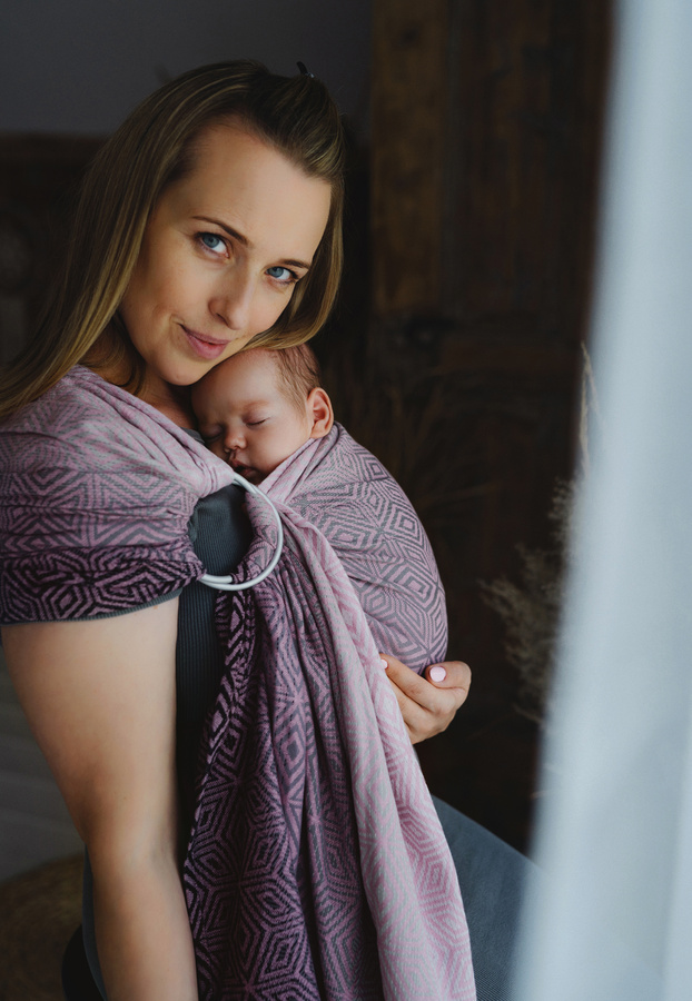 Sling cu inele Roselily Cube mărimea S – roz și gri, cu model jacquard