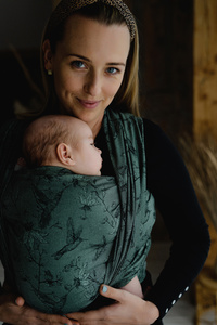 Eșarfă port-bebe țesută TENCEL™ Joy of Life mărimea 7 – model jacquard cu colibri și flori de crin