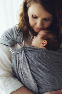 Ring Sling Tragetuch Zen Path  - Größe M (2m) -  Schwarz-Weiß & Nachhaltig