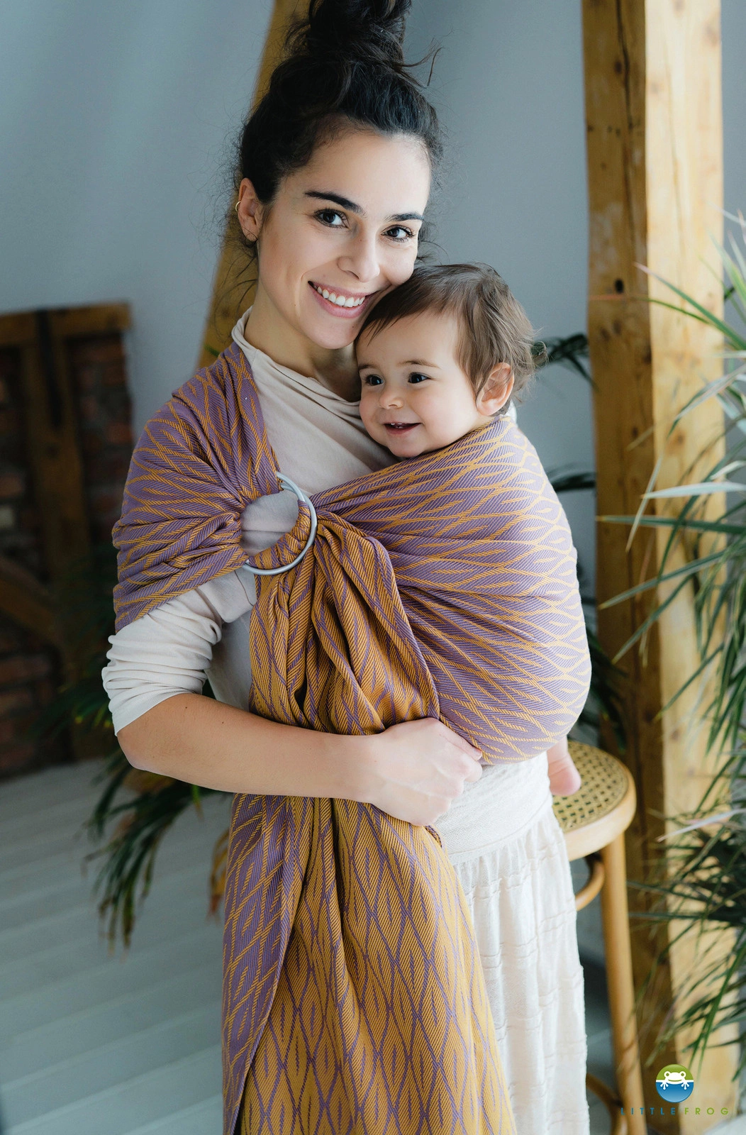 Ring sling hot sale little frog