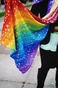 Ring Sling Rainbow Stars - taille M (2 m) /2e choix