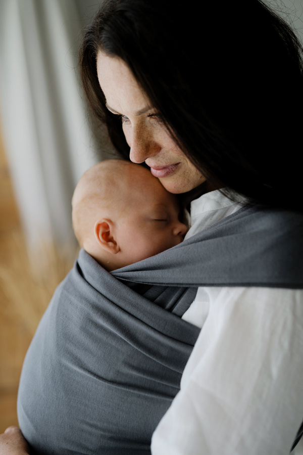 Fascia elastica grigia Lava – portare il neonato in modo comodo e sicuro