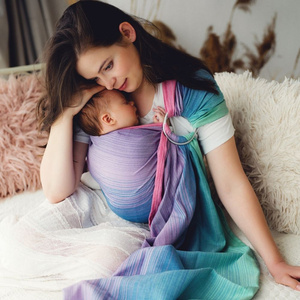 Bamboo Zircon M – a colourful, breathable ring sling ideal for summer