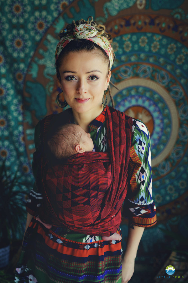 Baby Sling Ruby Illusion size 7 / 2nd grade