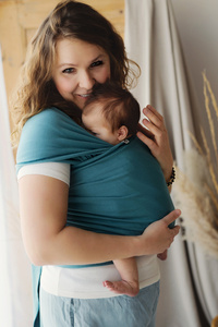 Écharpe extensible Deep Water – écharpe bébé en coton turquoise foncé dès la naissance