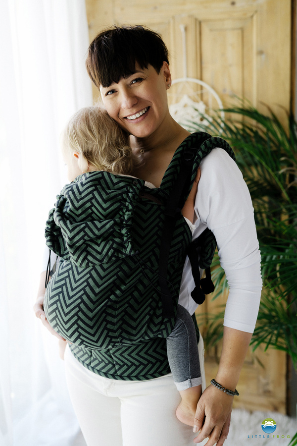 Marsupiu Preschooler Adventure Miles – verde și negru, ergonomic pentru copii de 2–6 ani
