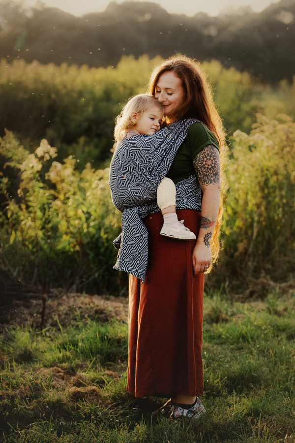 Baby Sling Inky Cube size 7  /2nd class