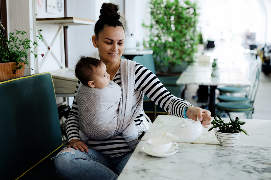 Baby Sling Grey Cube size 4