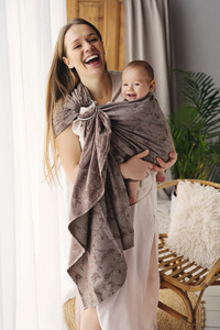 Sling cu inele Linen Joy of Life mărimea M (2 m) – cu in, model maro cu colibri