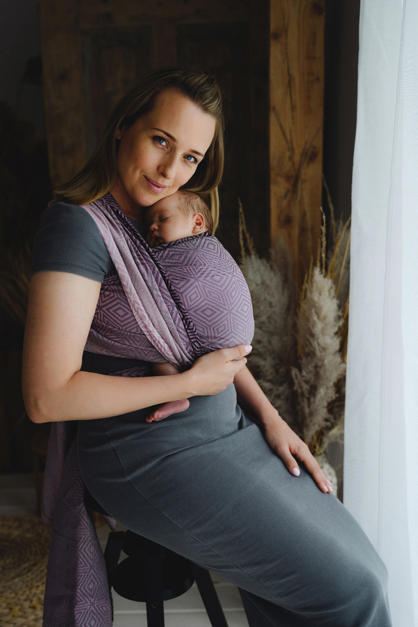 Eșarfă port-bebe țesută Roselily Cube mărimea 7 – roz, gri și alb, cu model jacquard